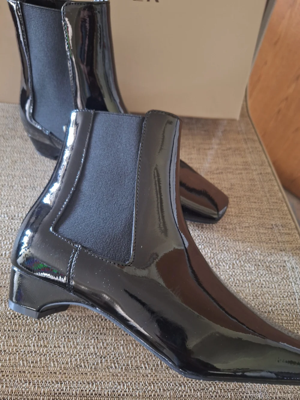 NEW IN BOX  Donald PlinerStyle: Oleana Chelsea BootieSize: Women's 6 M